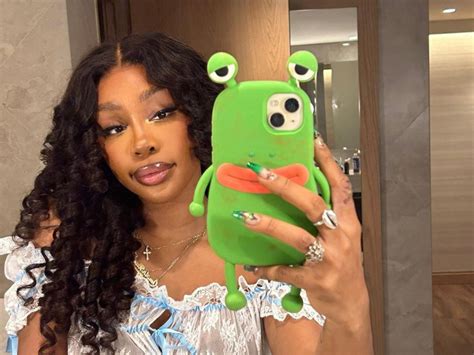 sza nude|SZA Shares Nude Selfie